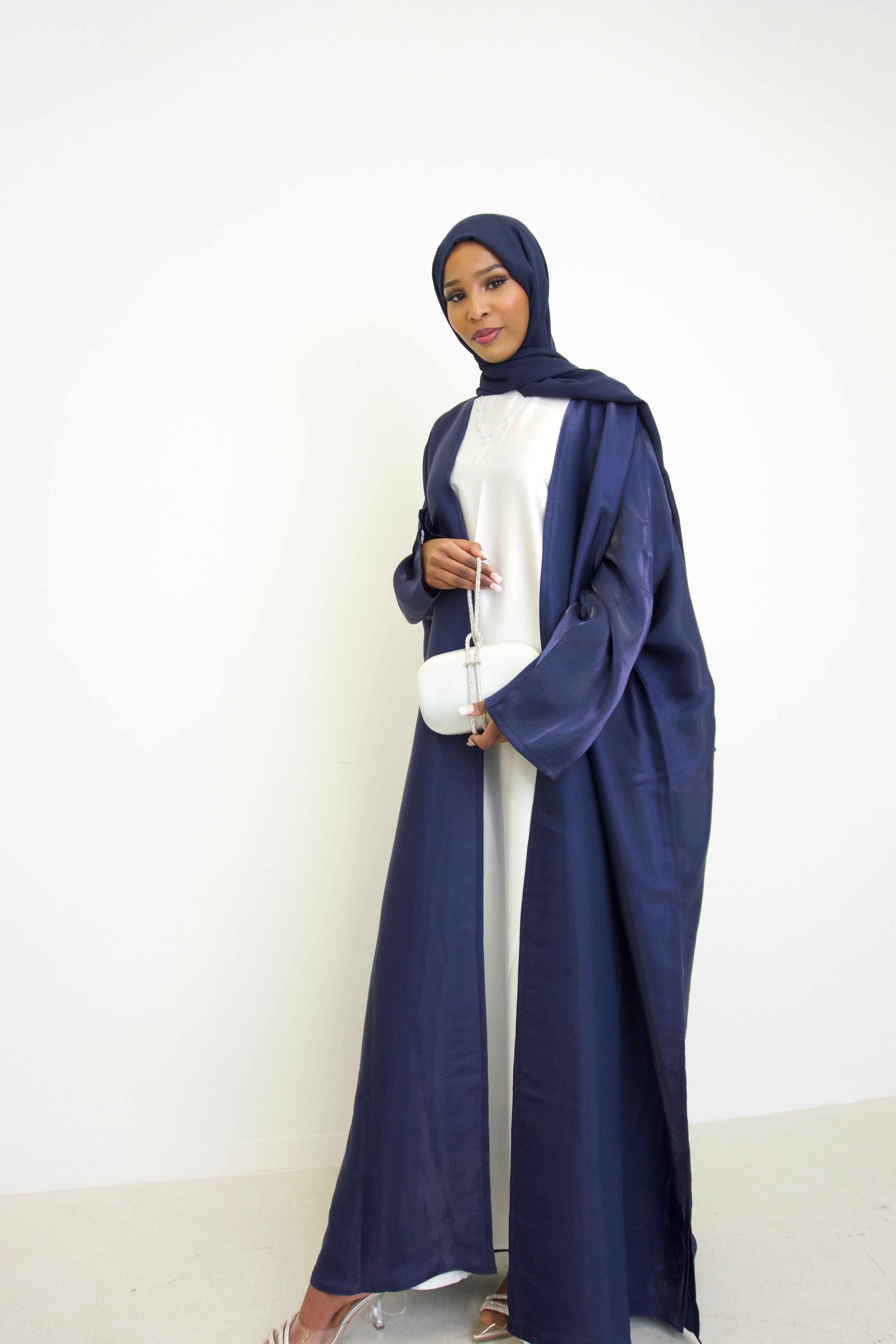Metallic Navy Blue Bahraini Abaya With Matching Hijab